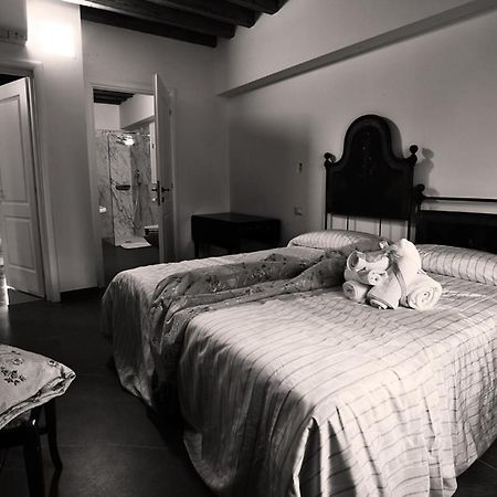 Agriturismo Tenuta Casteldardo Besenzone Bagian luar foto