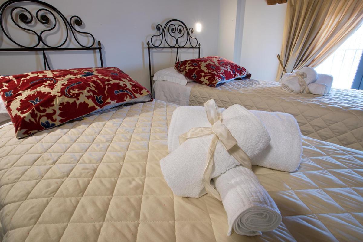 Agriturismo Tenuta Casteldardo Besenzone Bagian luar foto